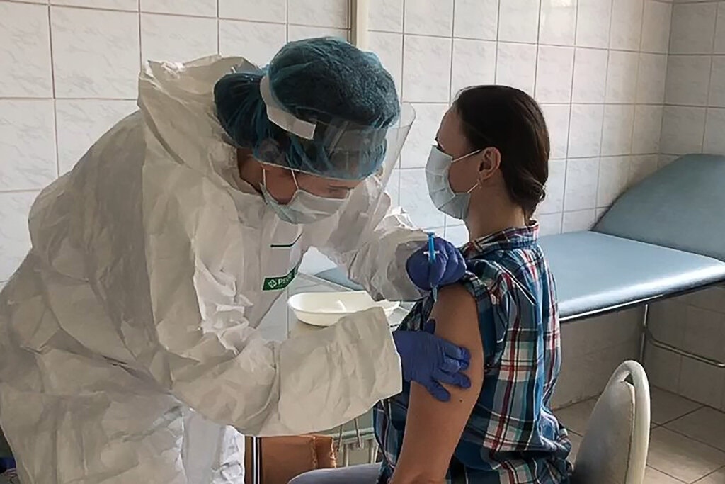 Nga tiến hành giai đoạn 2 tiêm thử nghiệm vaccine Spunik-V